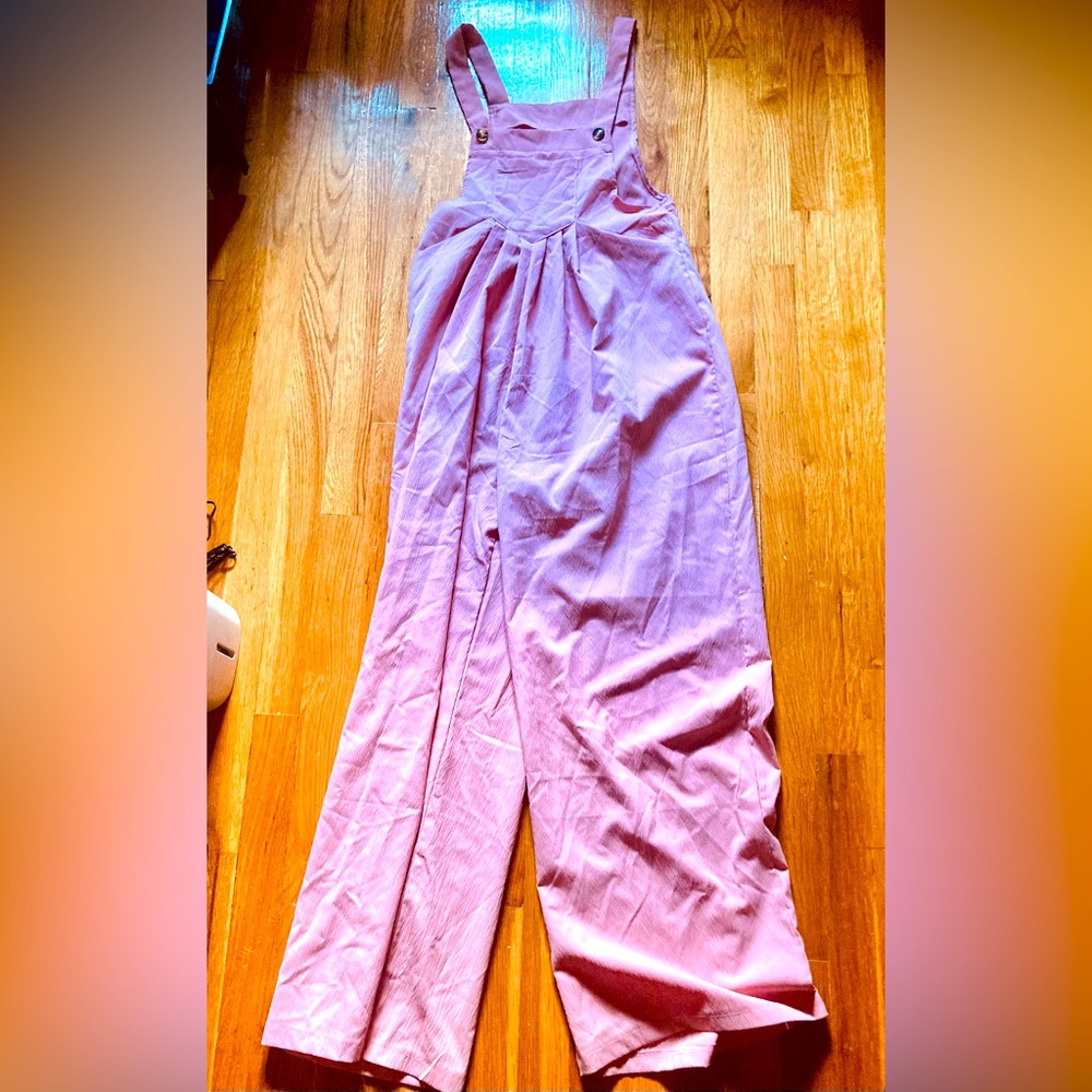 Wide-Leg Light Pink Jumpsuit with Pleated Waist